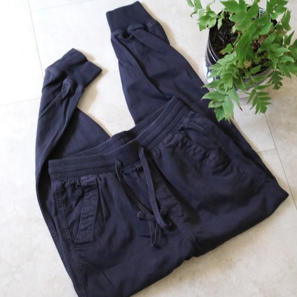 GAP Utility Joggers Style #630261 - Black, Size XS - Picture 2 of 16